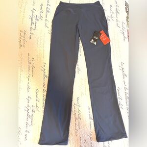 Mountain Hardwear Dynama/2 Women's Hiking Pants, SPF 50.  NWT.  Smoke free